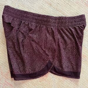 Athleta Purple Printed Mesh Racer Run 4" Lined Midrise Shorts Size Large EUC